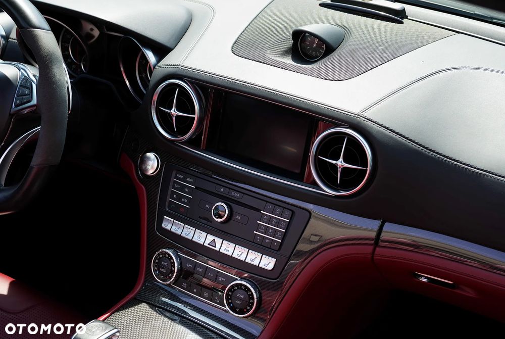 Mercedes-Benz SL - 23