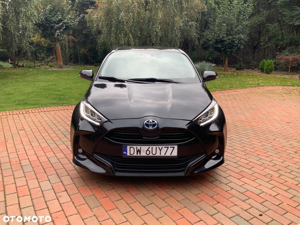 Toyota Yaris 2021 photo 2