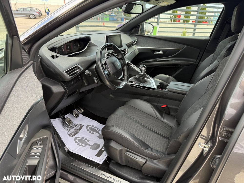 Peugeot 3008 PureTech 130 Stop & Start GPF Allure - 12