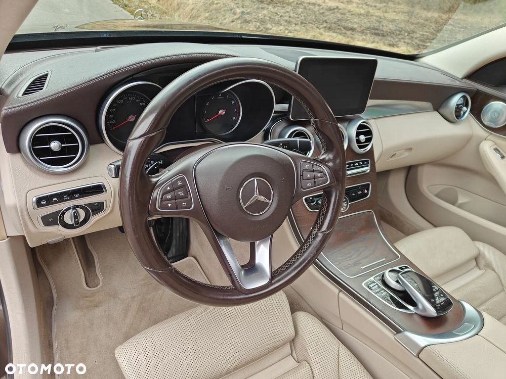 Mercedes-Benz Klasa C - 23