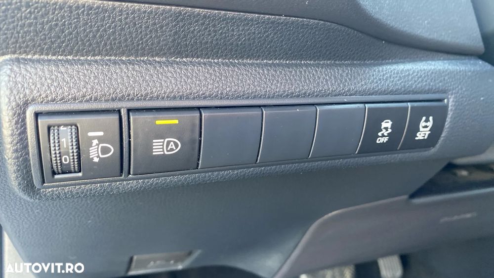 Toyota Corolla 1.8 HSD Dynamic - 12