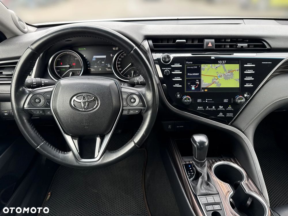 Toyota Camry 2.5 Hybrid Executive CVT - 11