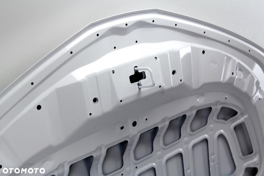 MASKA POKRYWA SILNIKA TOYOTA COROLLA 18-> SEDAN KOLOR BIAŁY KOD KOLORU 040 - 6