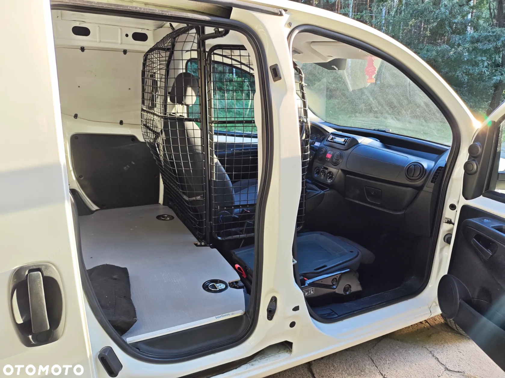 Peugeot BIPPER - 20
