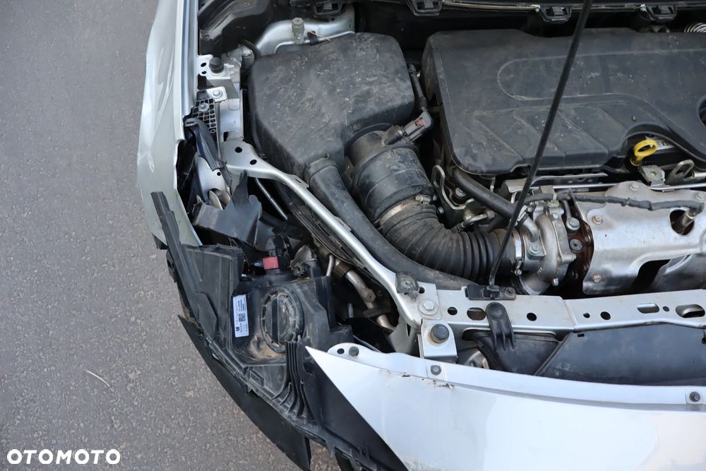 Opel Astra 1.6 CDTI Sports Tourer Active - 18