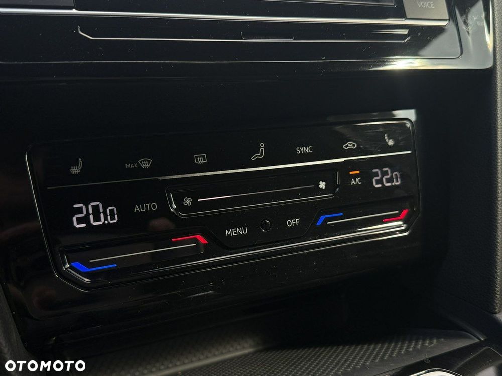 Volkswagen Passat - 18