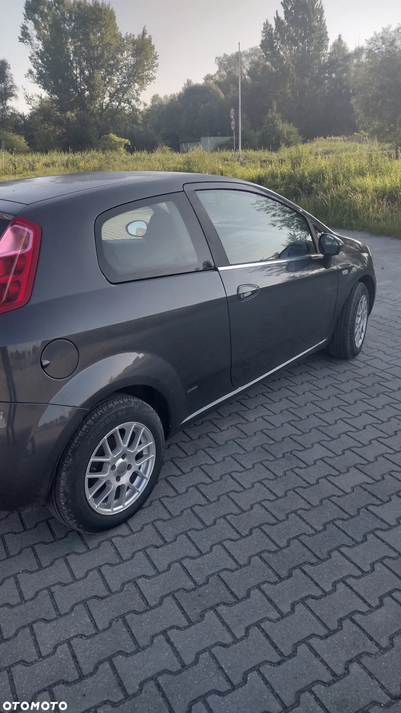 Fiat Grande Punto 1.4 8V - 13