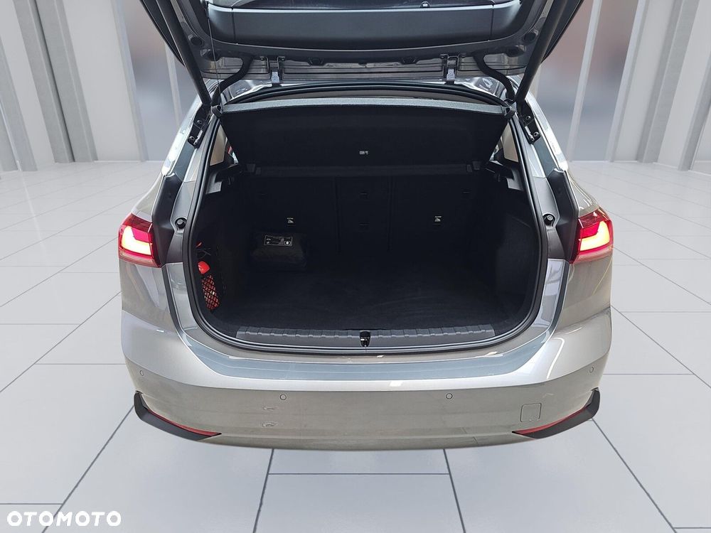 BMW Seria 2 218i - 17
