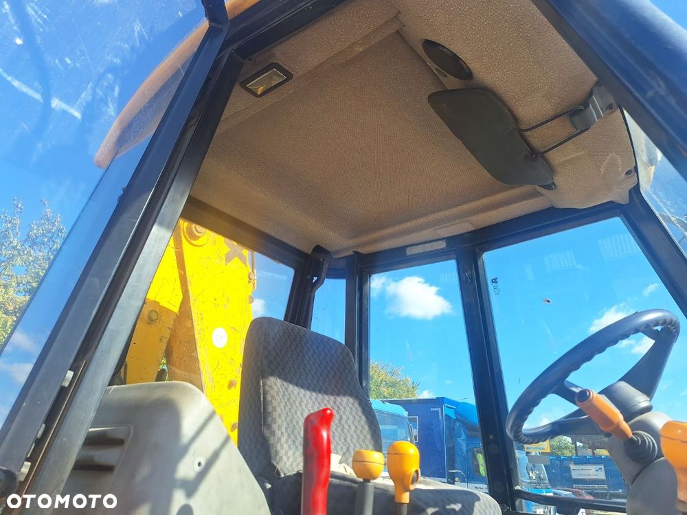 JCB 3Cx 4X4 - 24