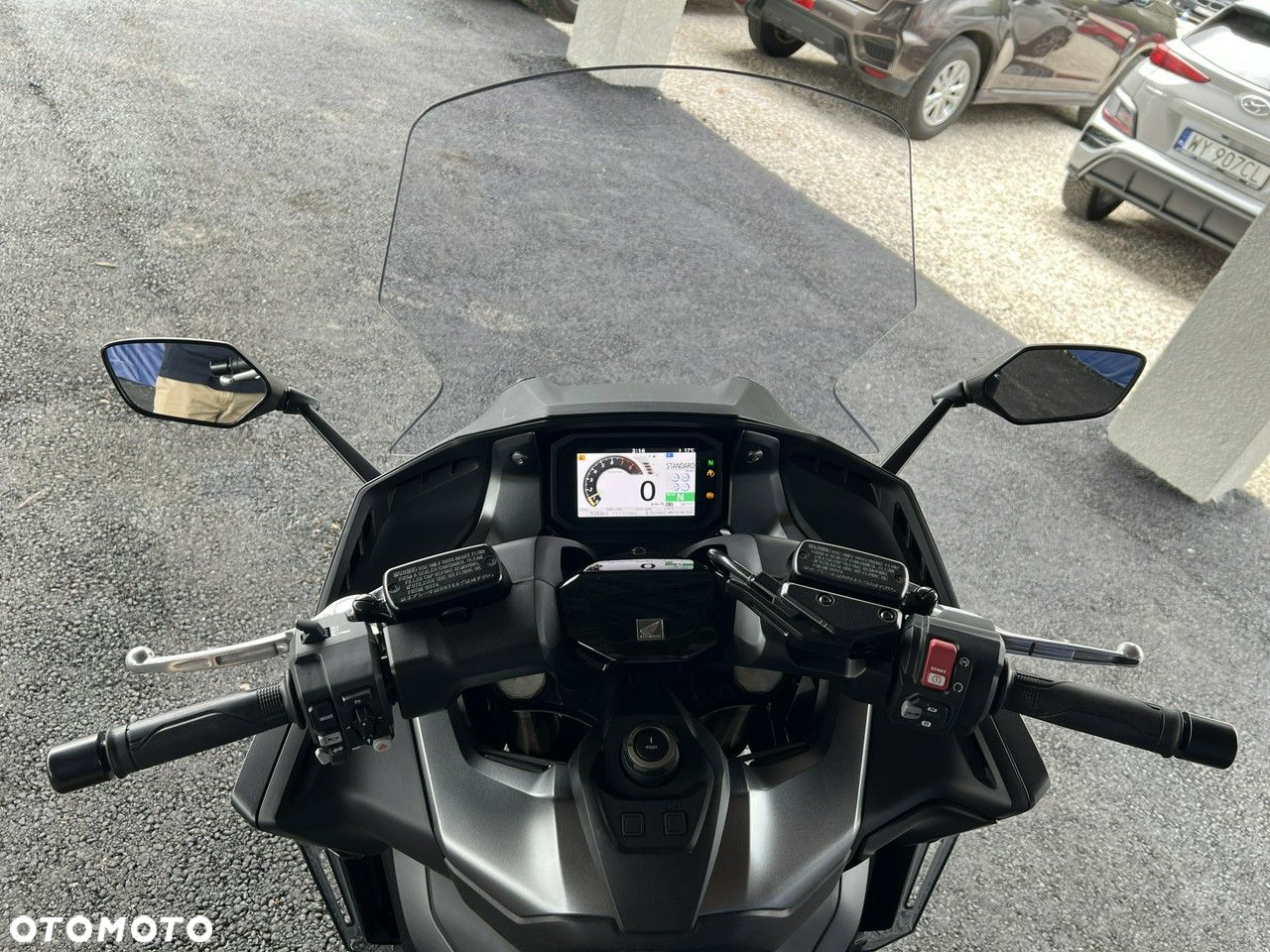 Honda NSS - 19