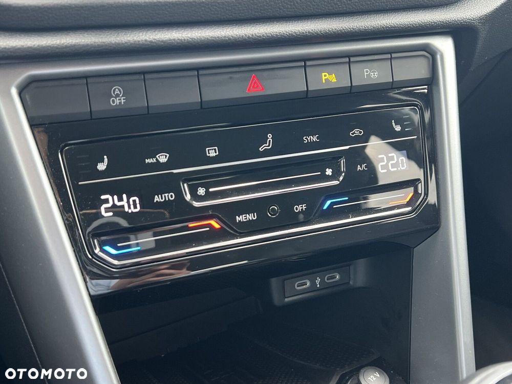 Volkswagen T-Roc 1.5 TSI Life - 17