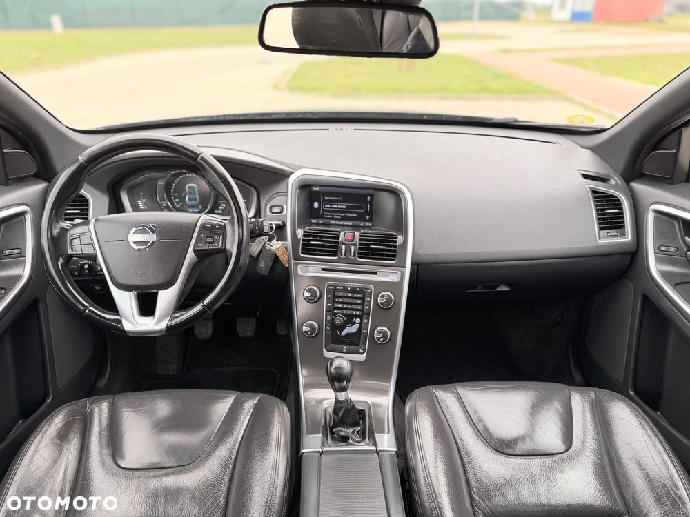 Volvo XC 60 D3 Momentum - 22