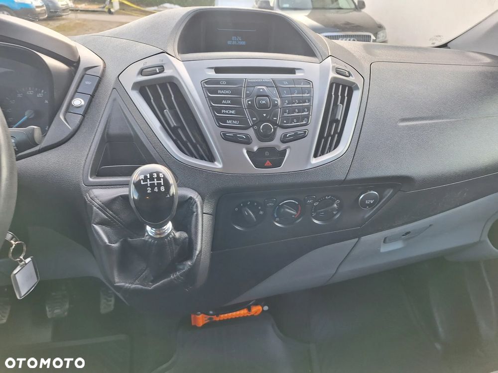 Ford Transit - 13