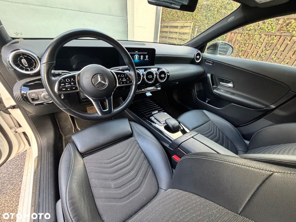 Mercedes-Benz CLA - 5