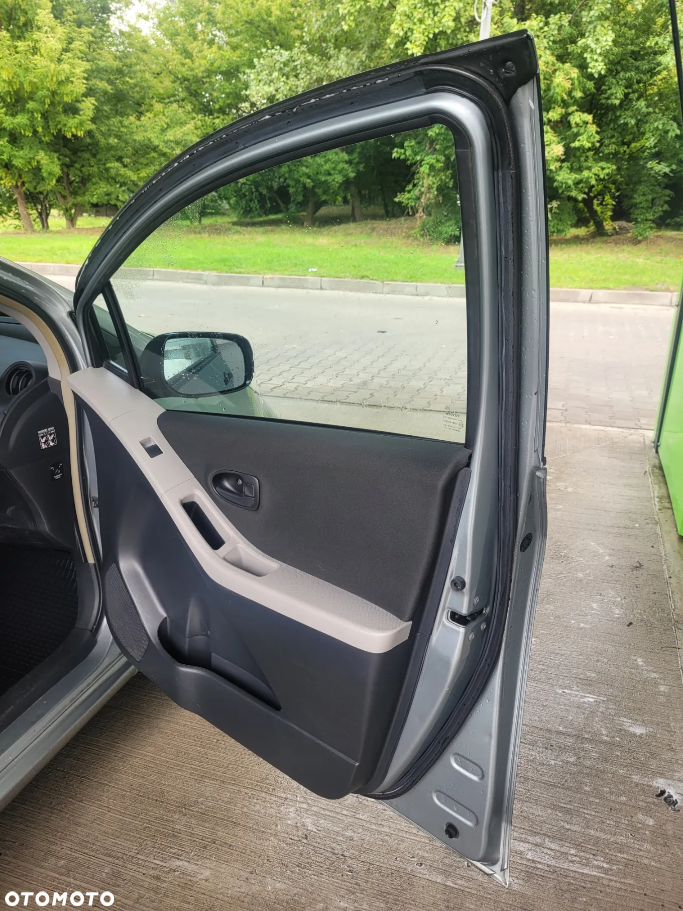 Toyota Yaris 1.0 Luna - 14