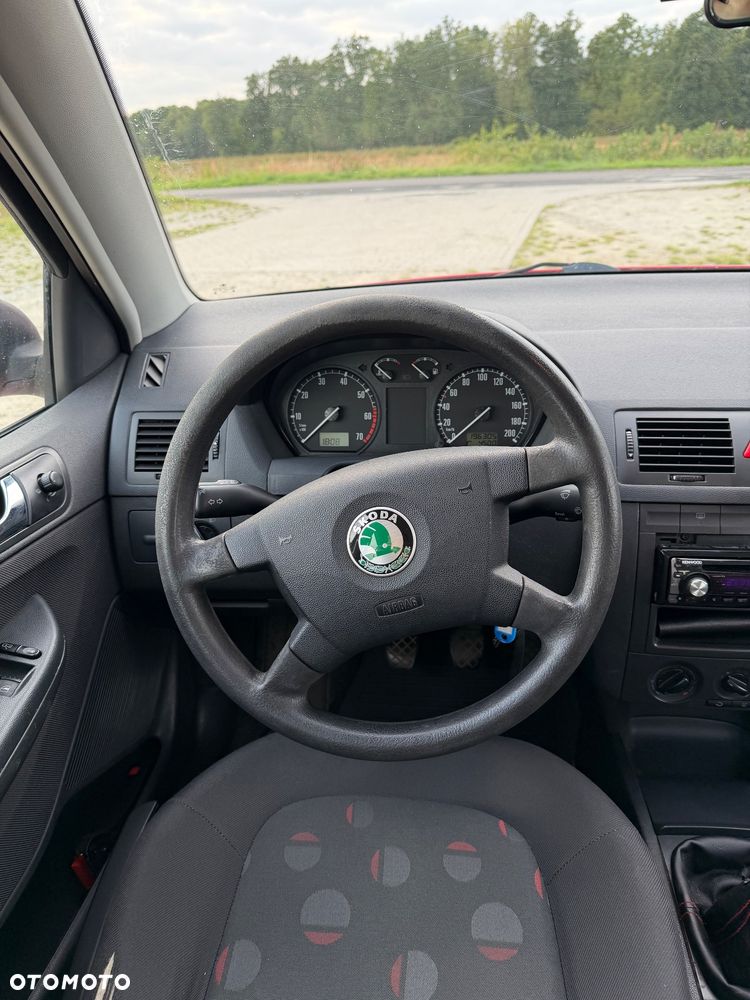 Skoda Fabia 1.2 HTP Classic - 18