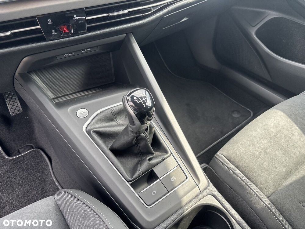 Volkswagen Golf - 16