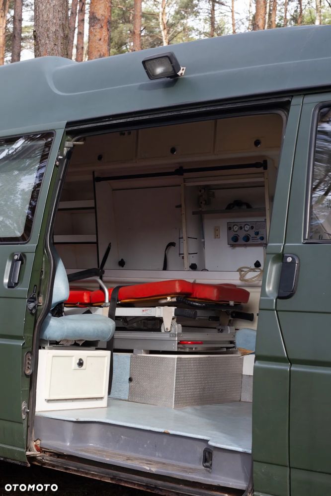 Volkswagen Transporter - 23