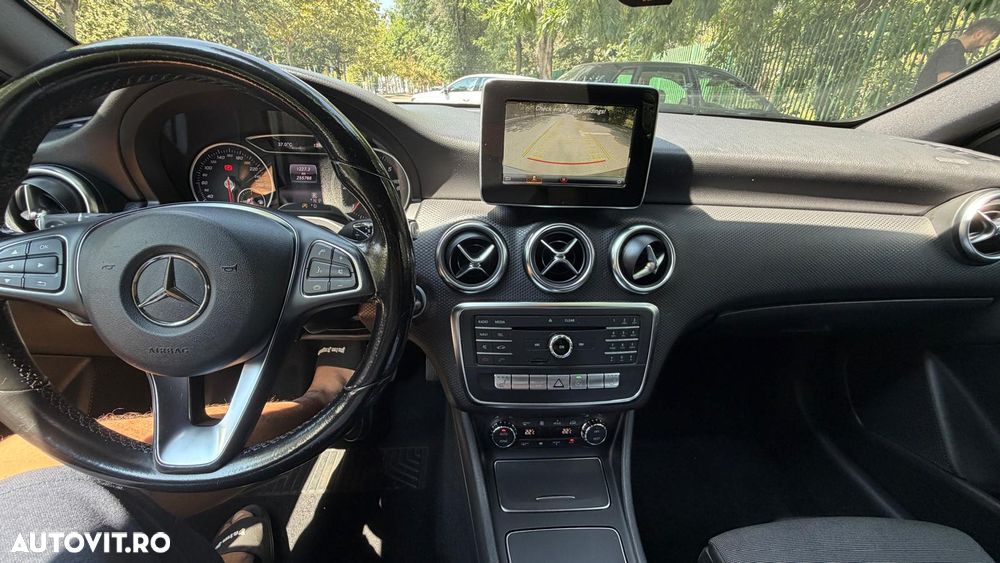 Mercedes-Benz A 180 - 8