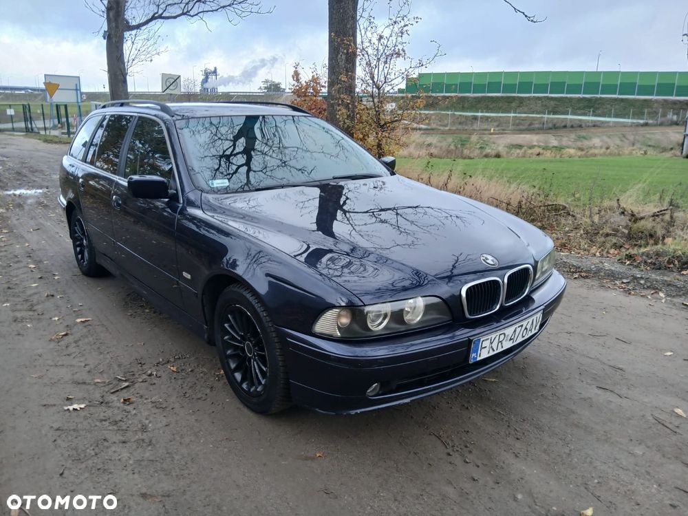 BMW 5 Series 2003 photo 2