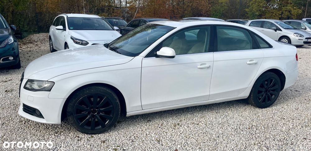 Audi A4 Limousine - 13