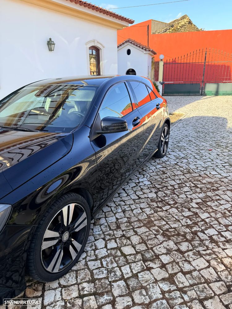 Mercedes-Benz A 200 CDI (BlueEFFICIENCY) 7G-DCT Urban - 4