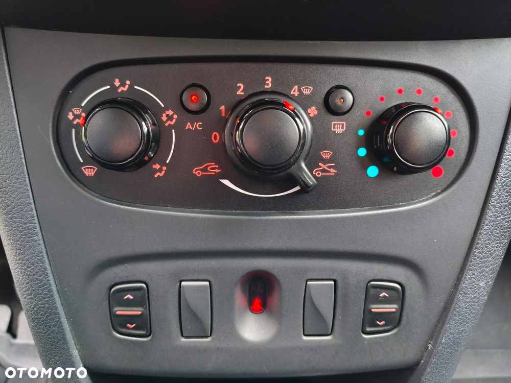 Dacia Sandero 1.2 16V Open - 7