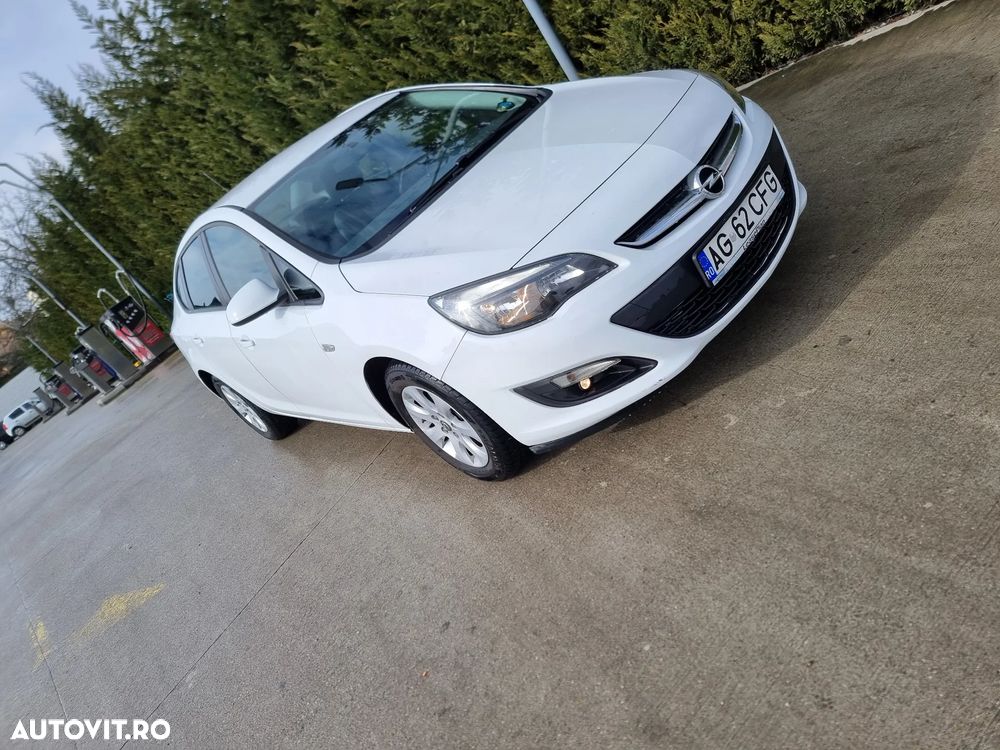 Opel Astra 1.6 CDTI ECOTEC ECOFlex Start/Stop Cosmo - 2