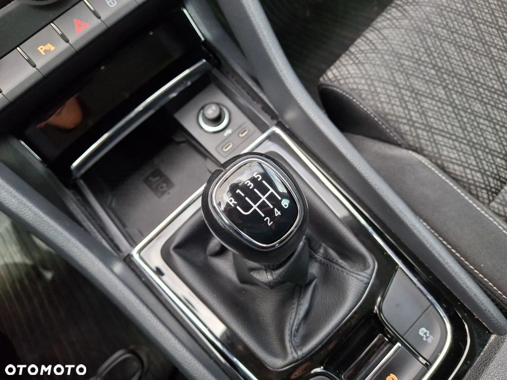 Skoda Karoq 1.5 TSI ACT GPF 4x2 Style - 33