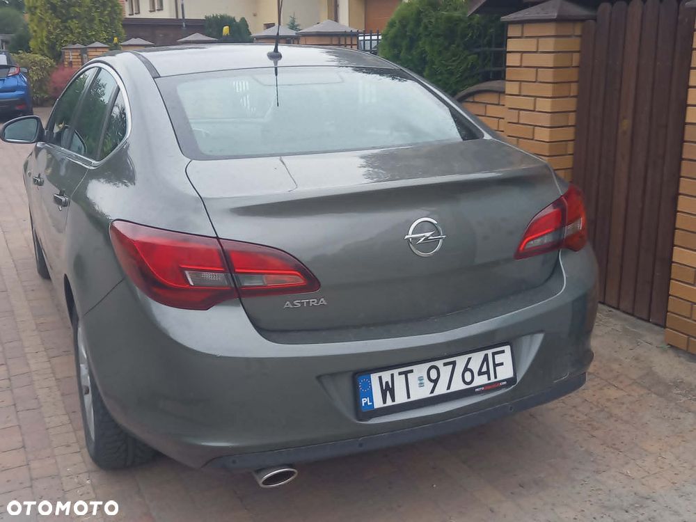 Opel Astra 1.4 T Active - 2