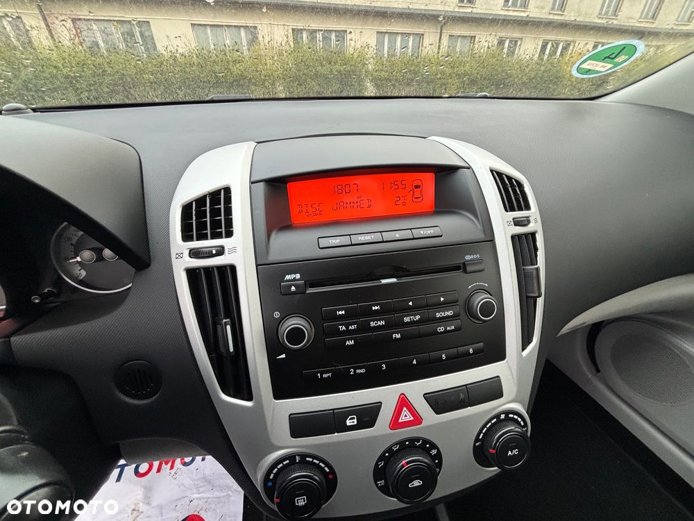 Kia Ceed 2.0 CVVT Spirit - 15