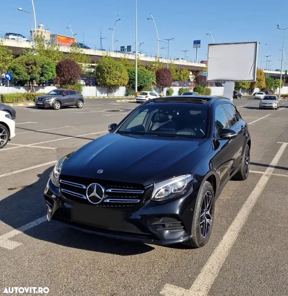 Mercedes-Benz GLC 300 4Matic 9G-TRONIC Exclusive - 1