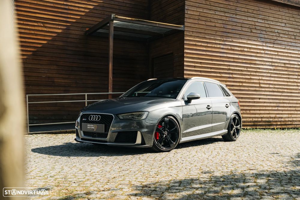 Audi RS3 Sportback 2.5 TFSI quattro S tronic - 3