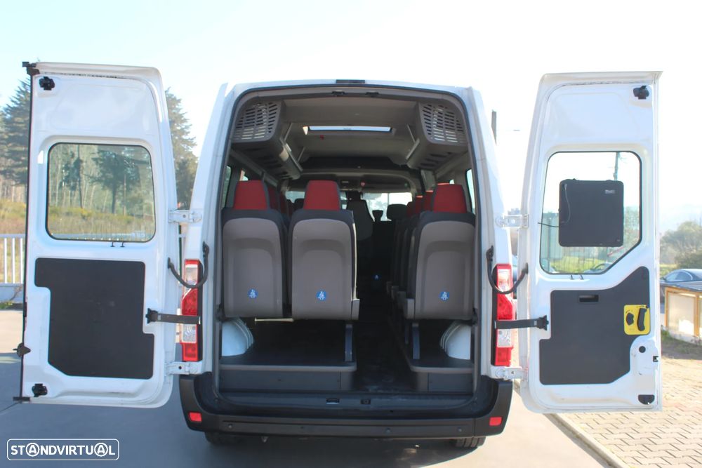 Renault Master 2.3 dCi // MiniBus // 17 Lugares - 7