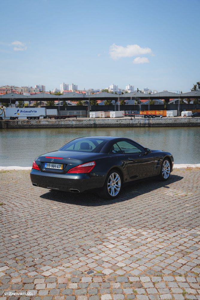 Mercedes-Benz SL 350 Standard - 31