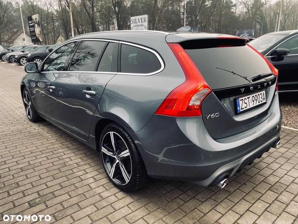 Volvo V60 D4 Geartronic R-Design - 5
