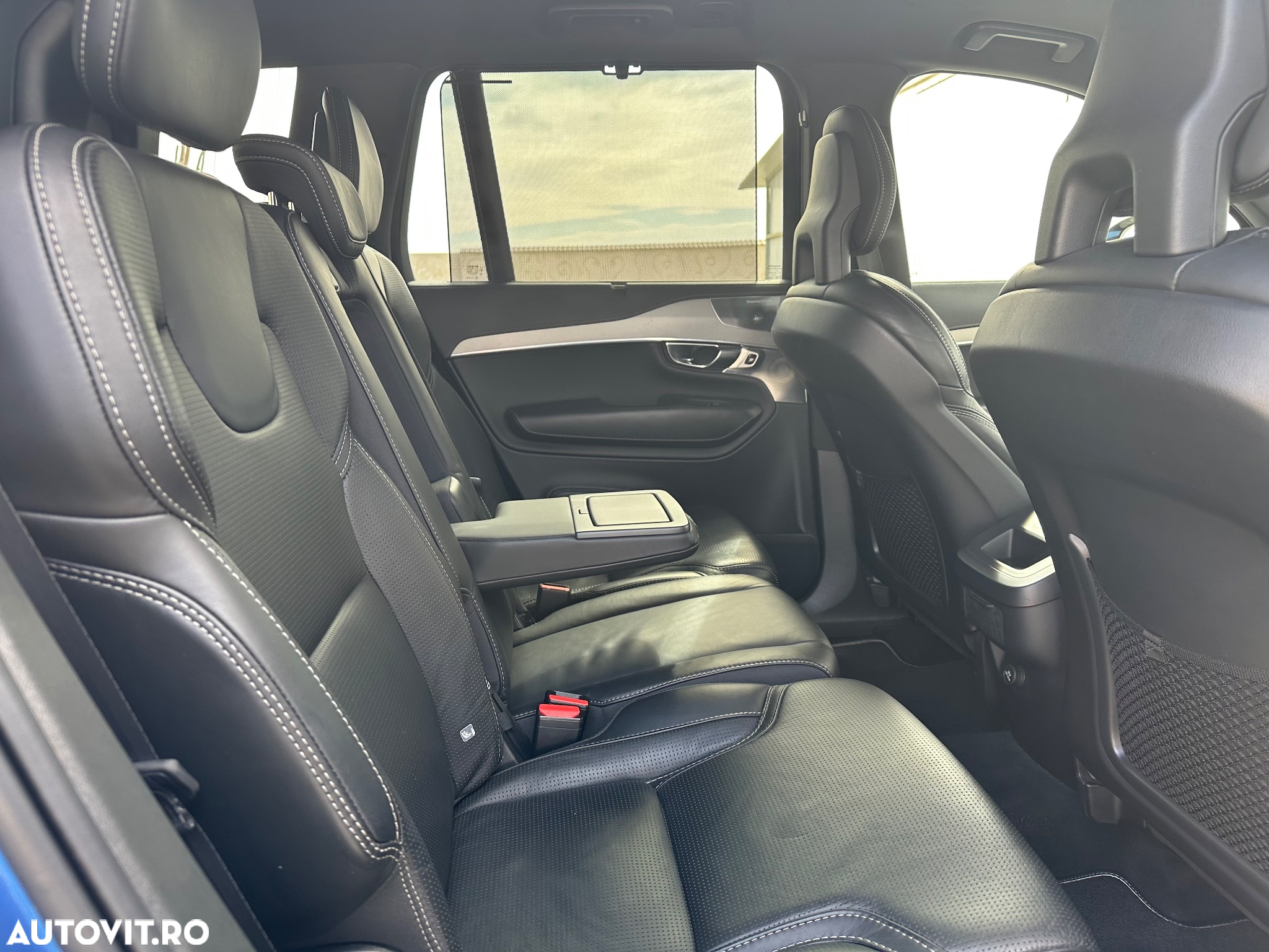 Volvo XC 90 T6 AWD Geartronic RDesign - 4