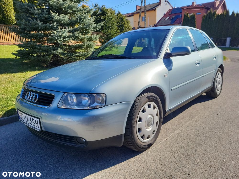 Audi A3 Sportback 1.8 Attraction - 1