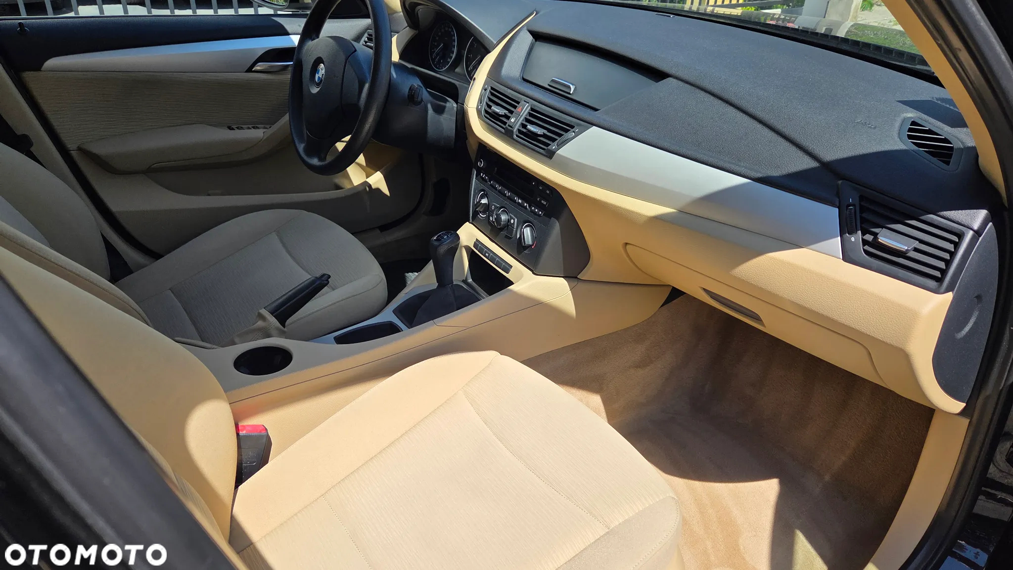 BMW X1 sDrive18i - 16