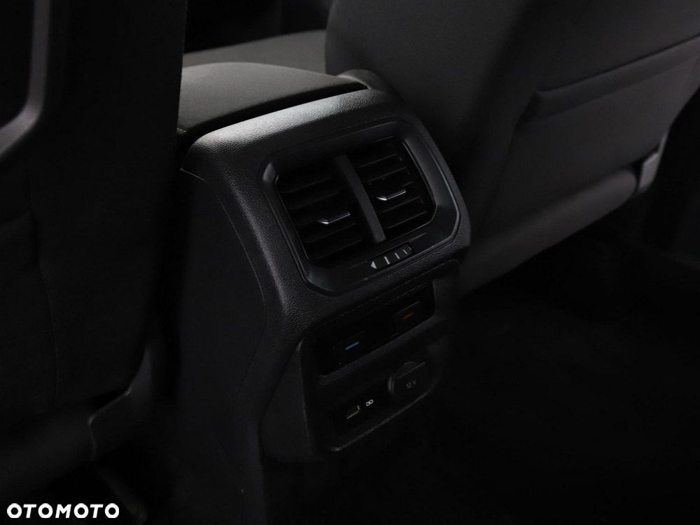 Volkswagen Tiguan 2.0 TDI SCR DSG - 39