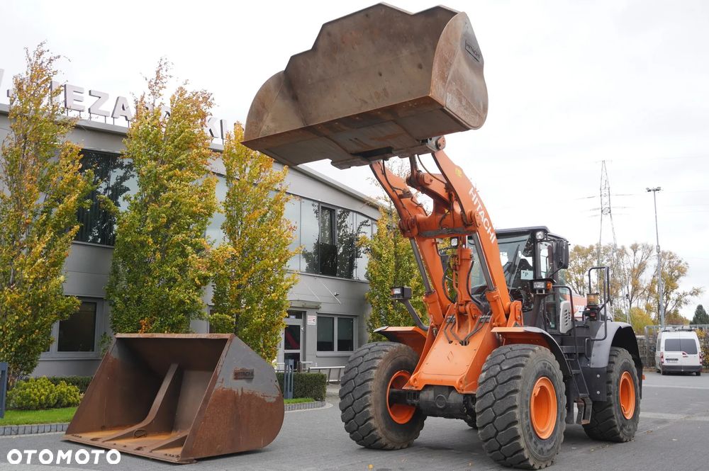 Hitachi ZW220 / 2 łyżki / Ładowarka przegubowa - 11