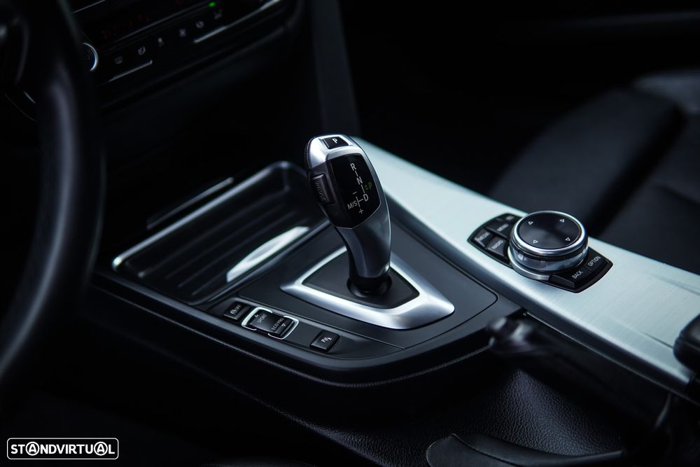 BMW 320 Gran Turismo d Auto Pack M - 40