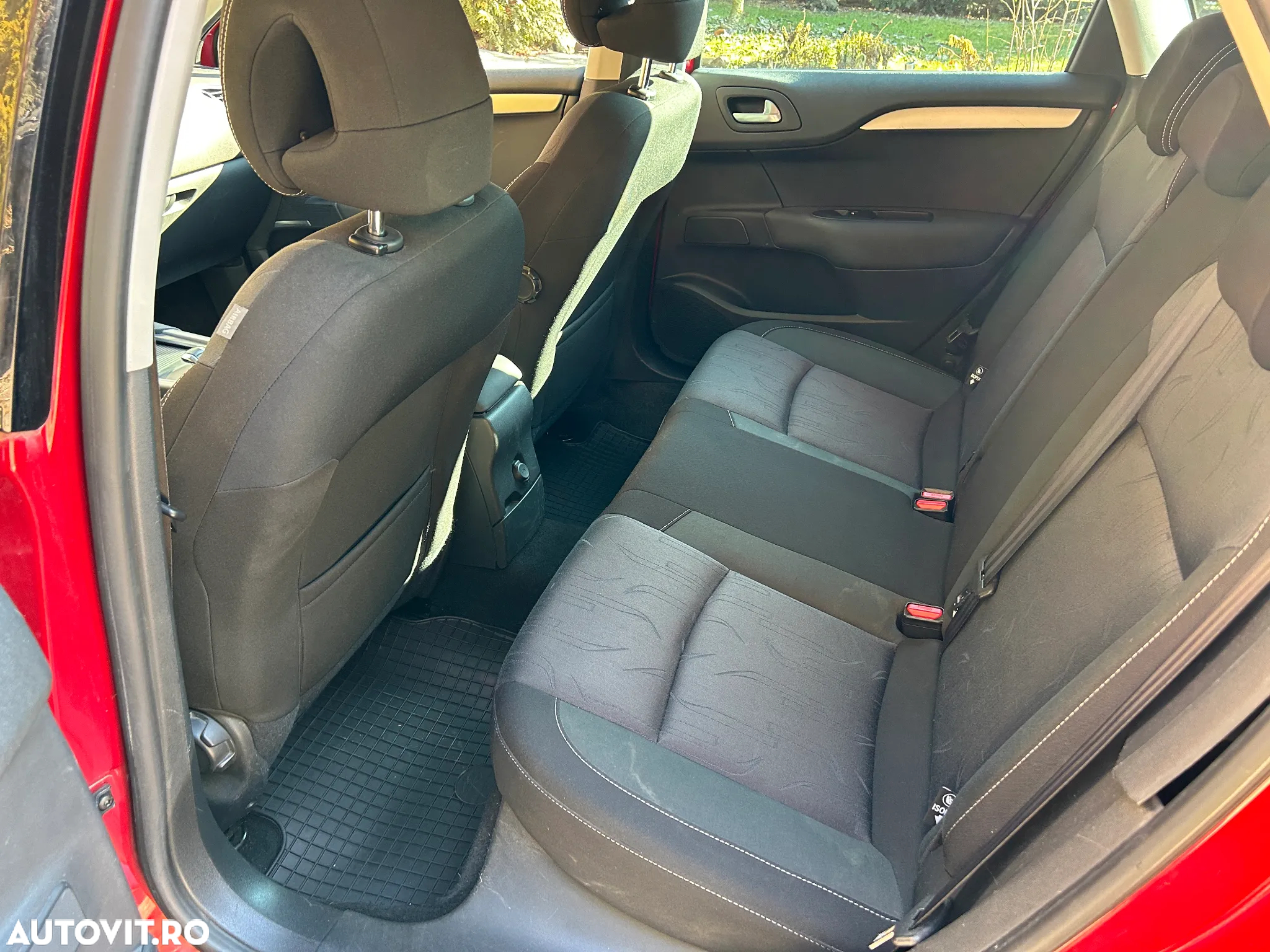 Citroën C4 e-HDi 110 EGS6 Stop/Start System Selection - 9
