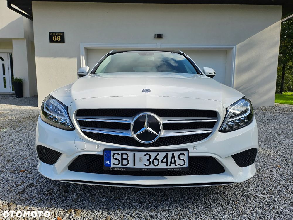 Mercedes-Benz Klasa C 200 d T 9G-TRONIC AMG Line - 11