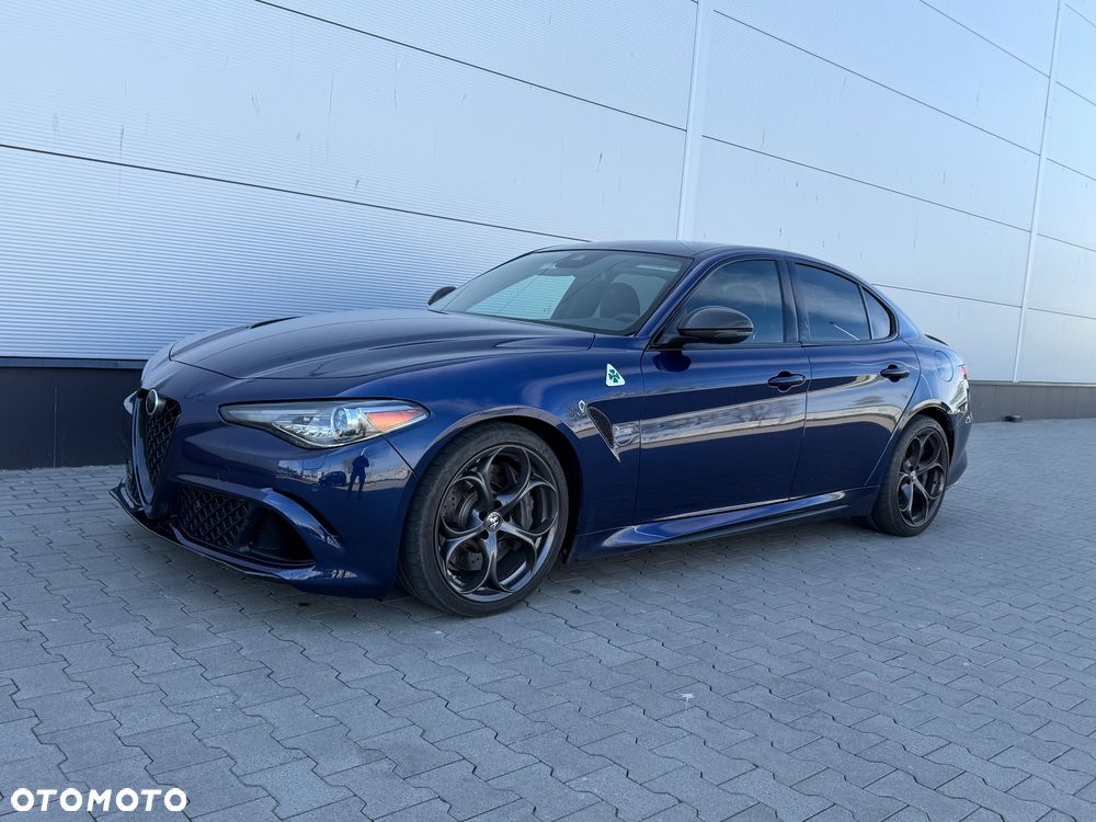 Alfa Romeo Giulia - 1