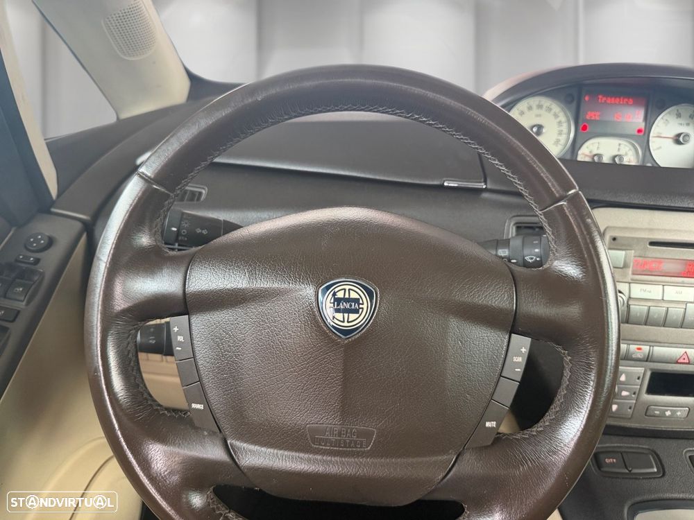 Lancia Musa 1.3 16V M-jet DFN Platino - 7