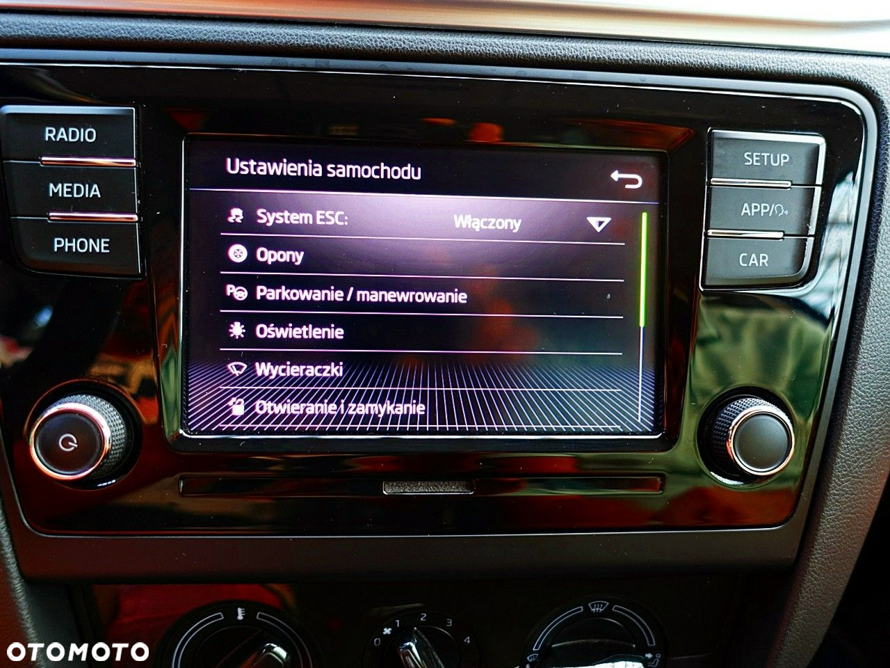 Skoda RAPID - 30