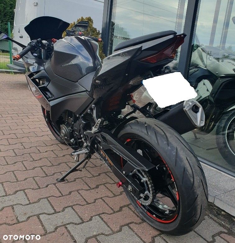 Kawasaki Ninja 400 - 31