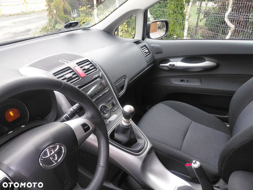 Toyota Auris 1.33 Dual-VVT-i Comfort - 10