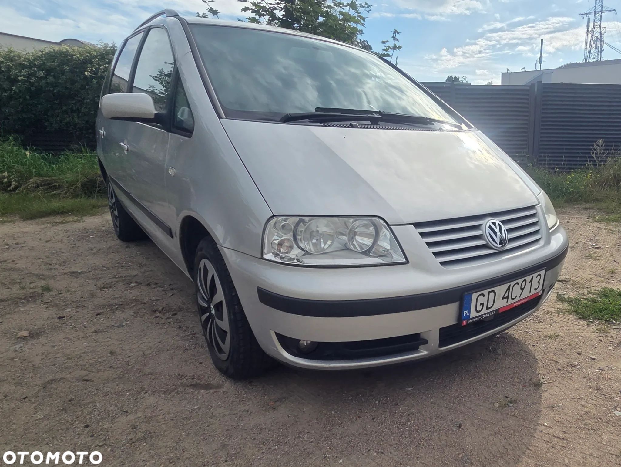 Volkswagen Sharan 1.8T Comfortline - 1